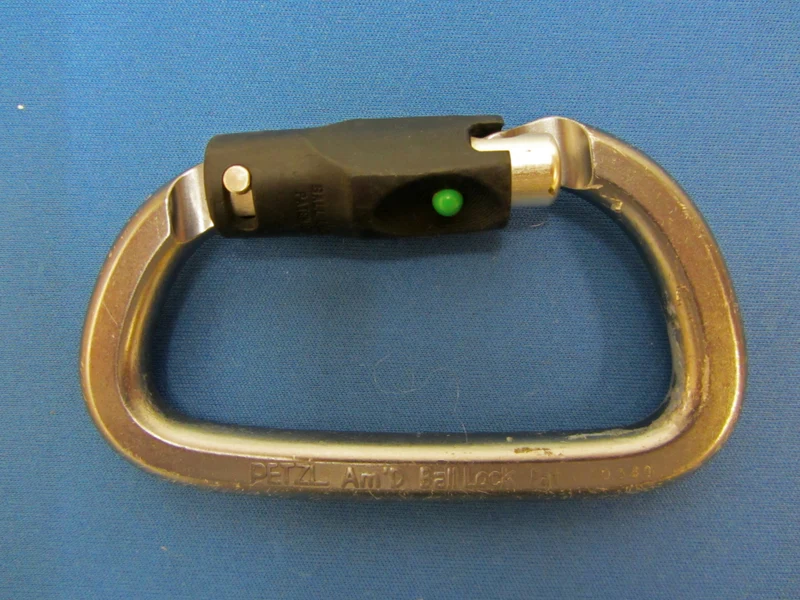 Conectores de Anclaje, Frenos de Cuerda y Estrobos