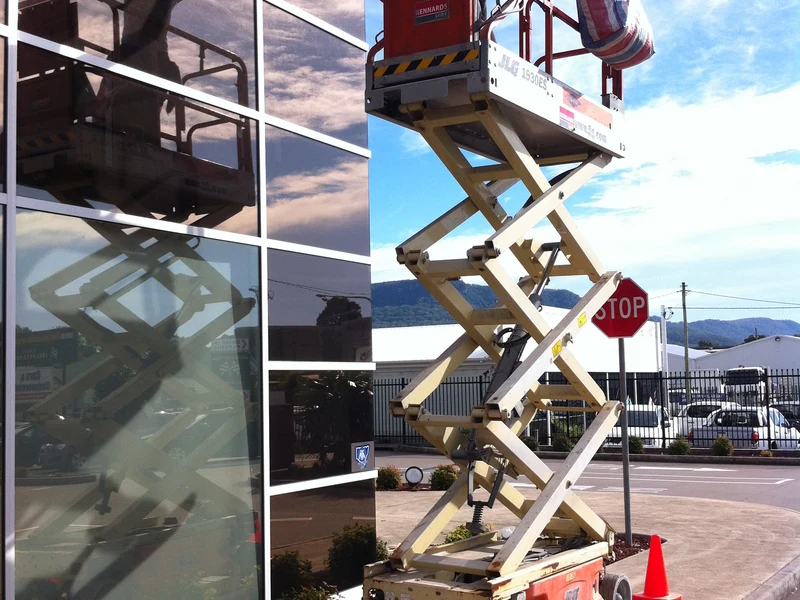 Elevadores de Tijera (Scissor Lift)